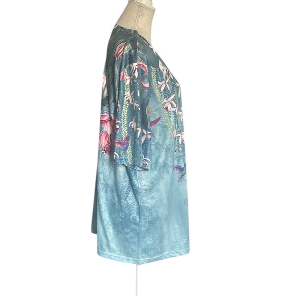 Hummingbird Floral Graphic Print V-Neck T-Shirt Short Sleeve Blue Pink White 2XL - Picture 4 of 12